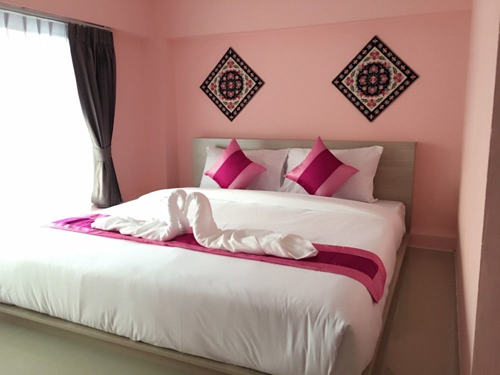 Oyo 983 The Private Hotel شيانغ ماي المظهر الخارجي الصورة