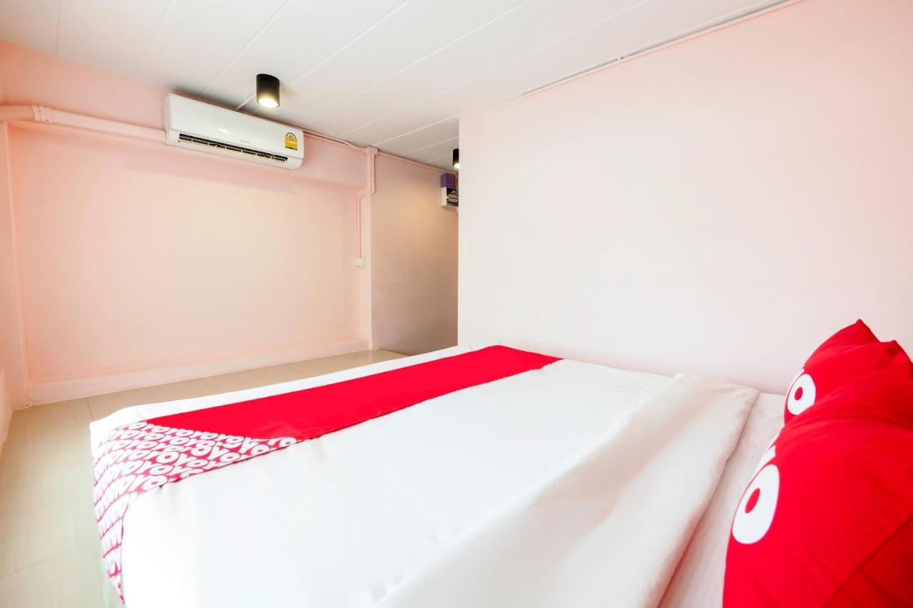 Oyo 983 The Private Hotel شيانغ ماي المظهر الخارجي الصورة