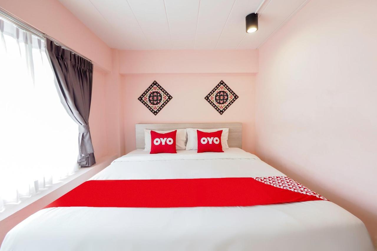 Oyo 983 The Private Hotel شيانغ ماي المظهر الخارجي الصورة