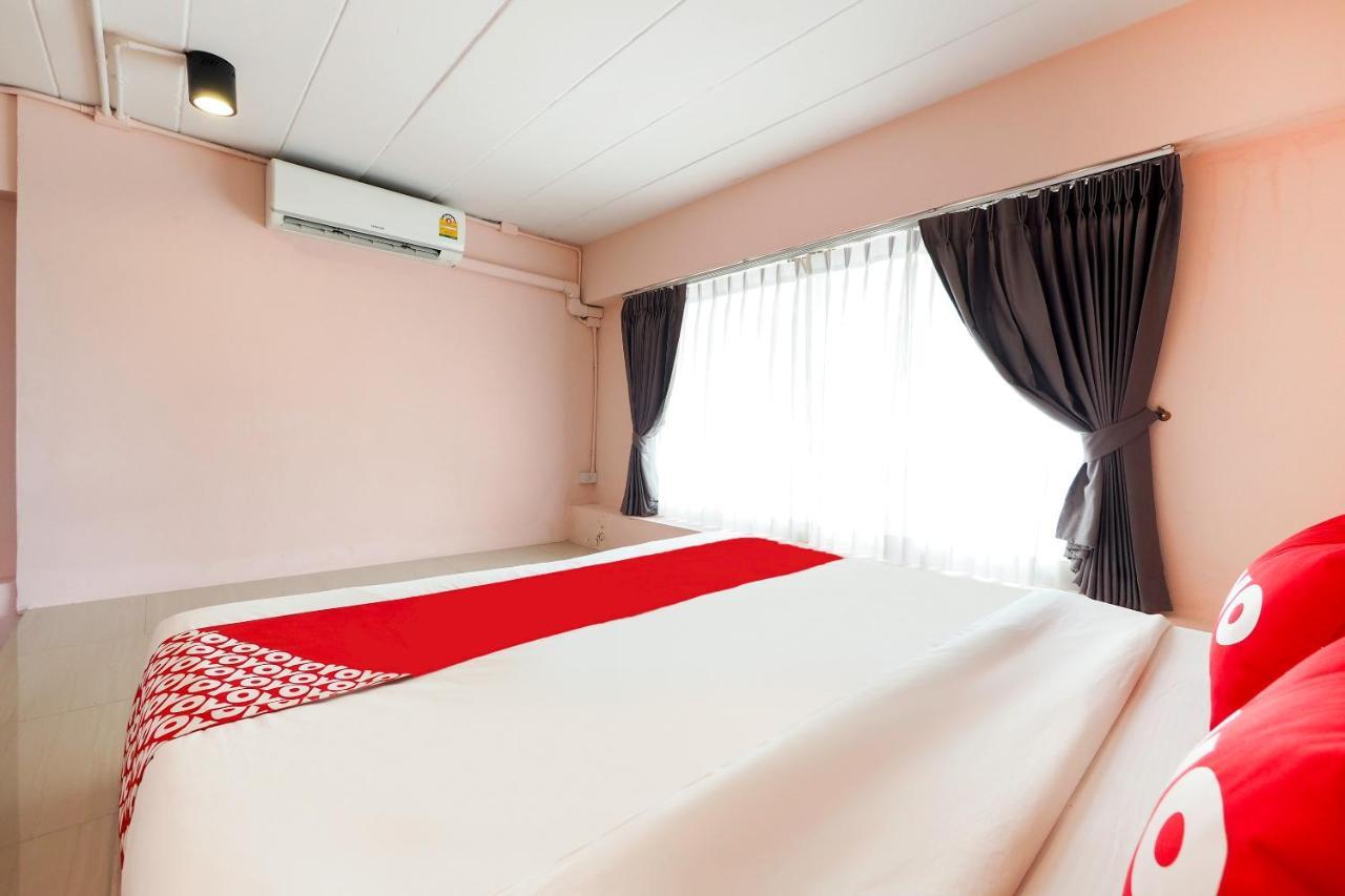 Oyo 983 The Private Hotel شيانغ ماي المظهر الخارجي الصورة